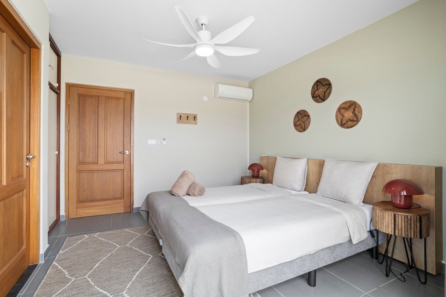 Apartment in Hato — photo 5