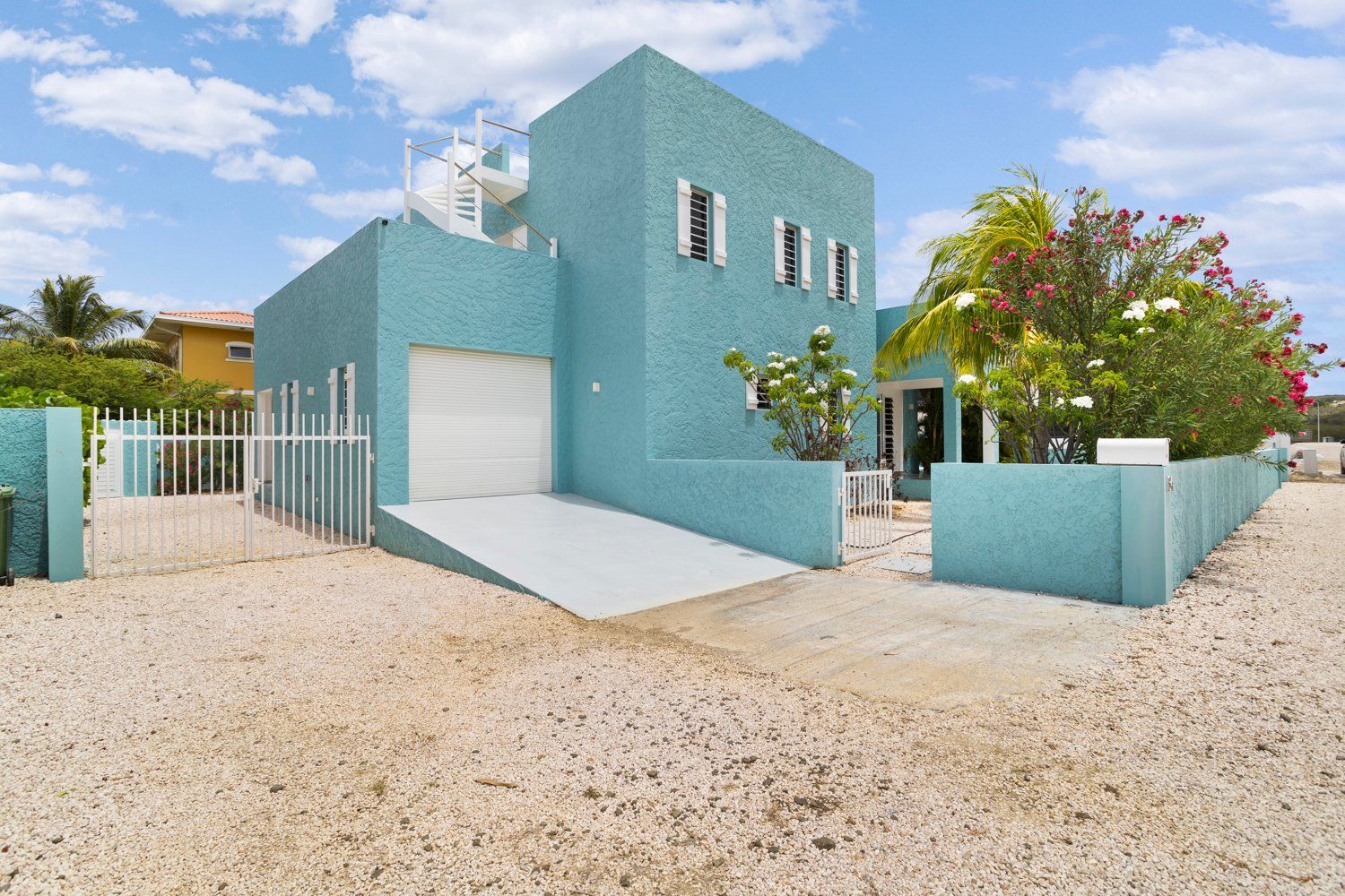 Apartment in Sabadeco Crowns — photo 3