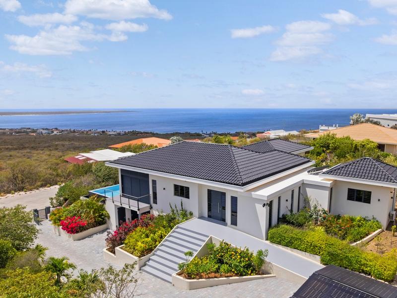 Crown Terrace 31 – Villa in Sabadeco Crowns