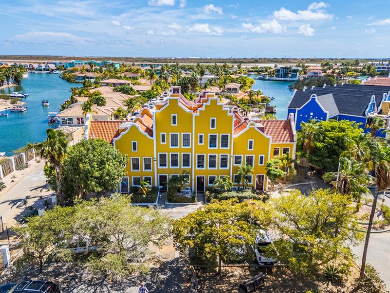 Caribbean Court 103 – Commercial in Kralendijk
