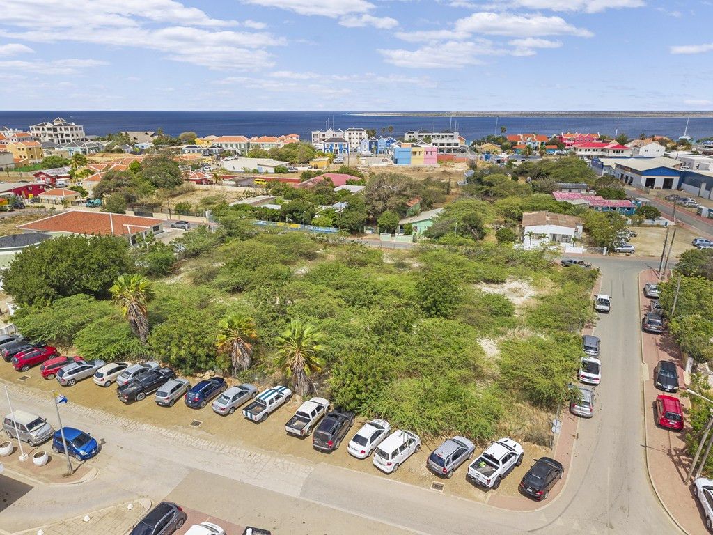 Commercial in Bonaire — photo 2