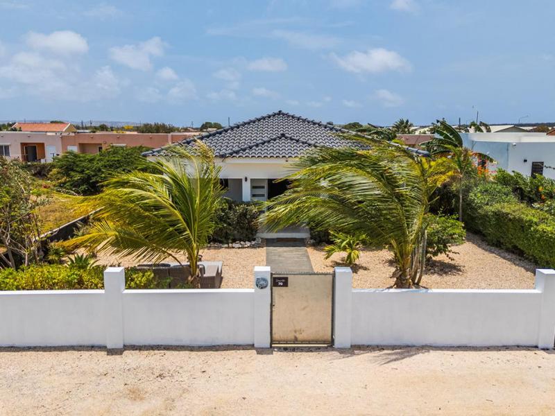 Sonrisa di Lac 70 – House in Nikiboko
