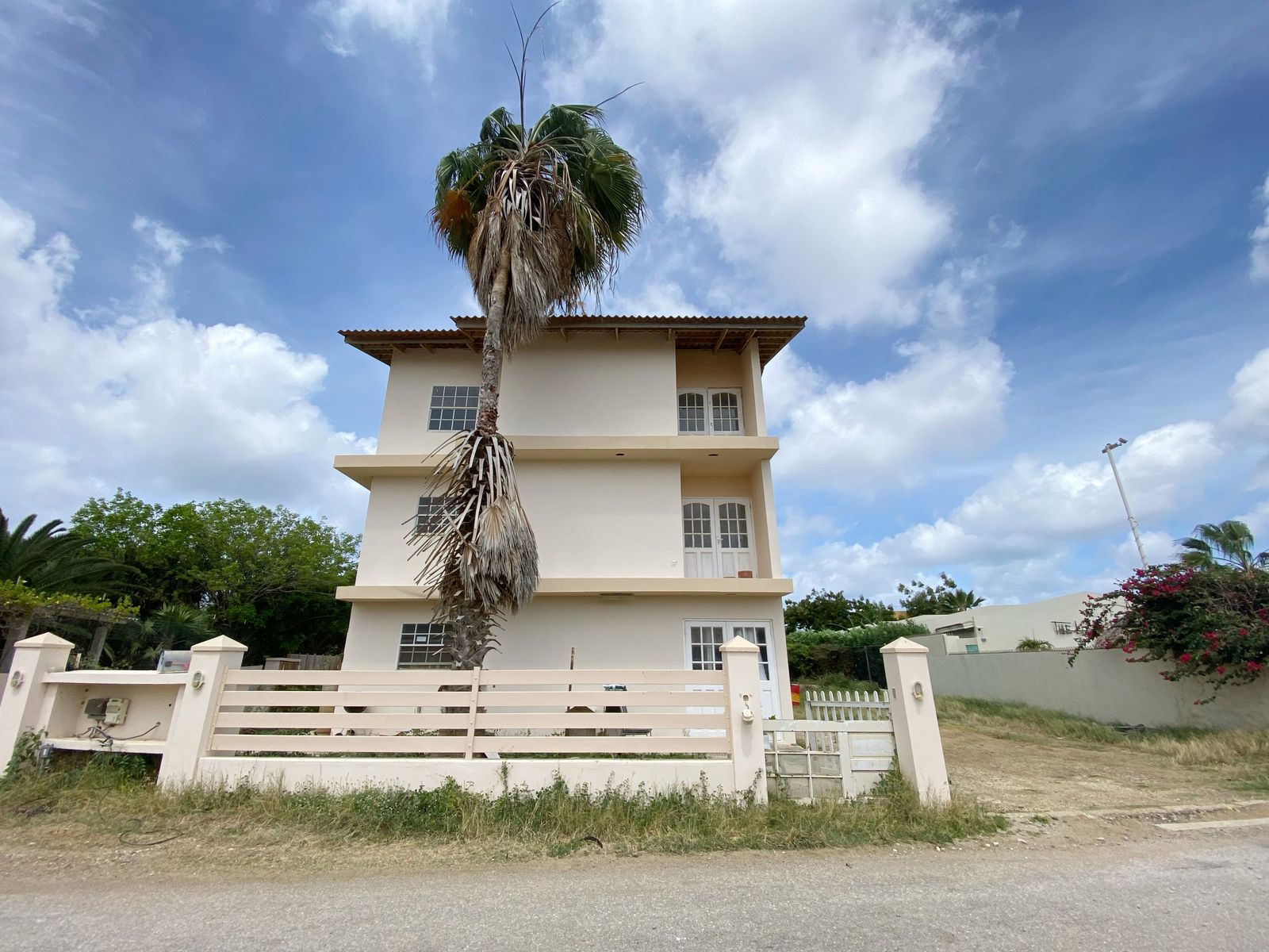 Commercial in Bonaire — photo 2