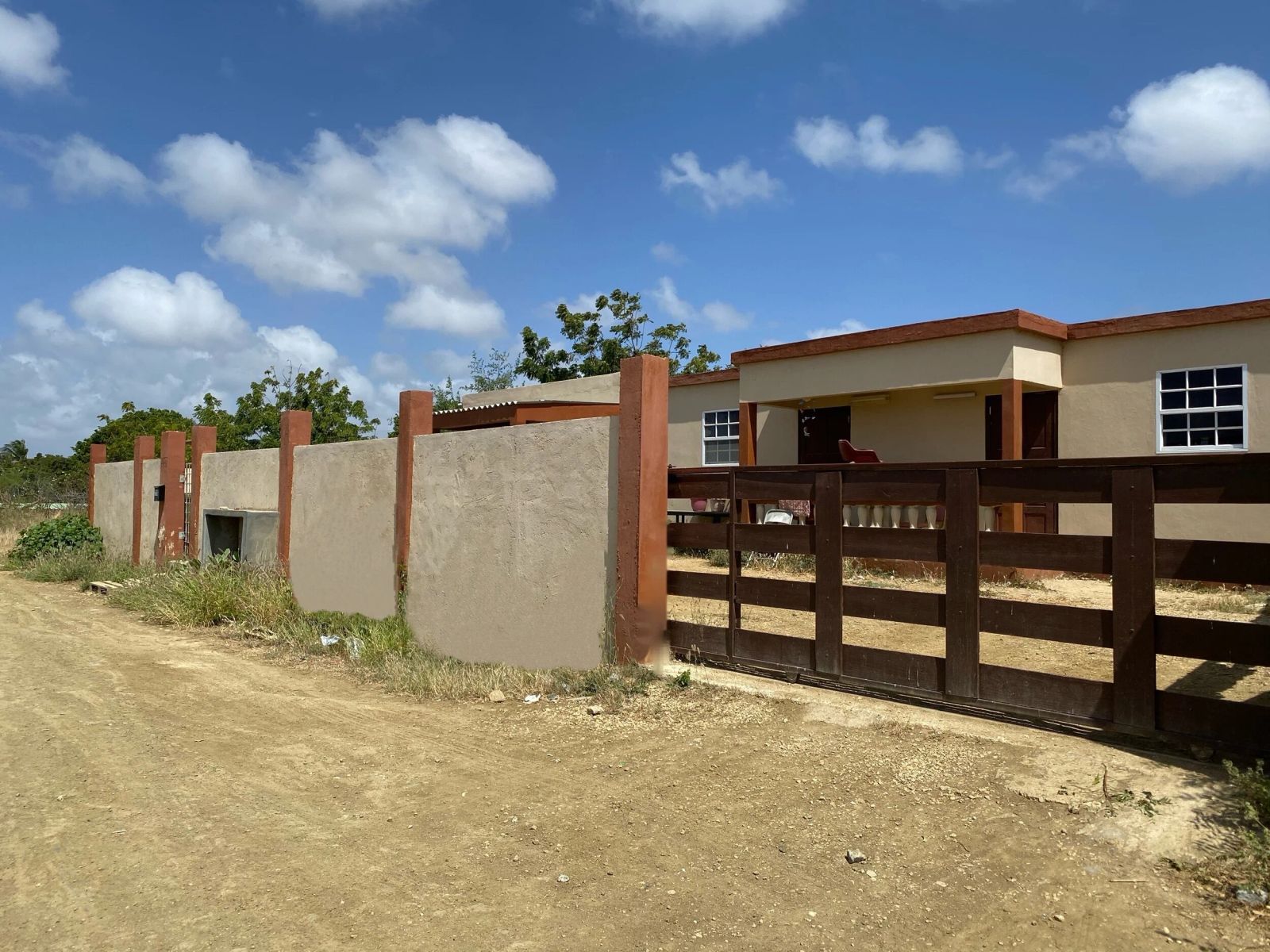 Commercial in Bonaire — photo 2