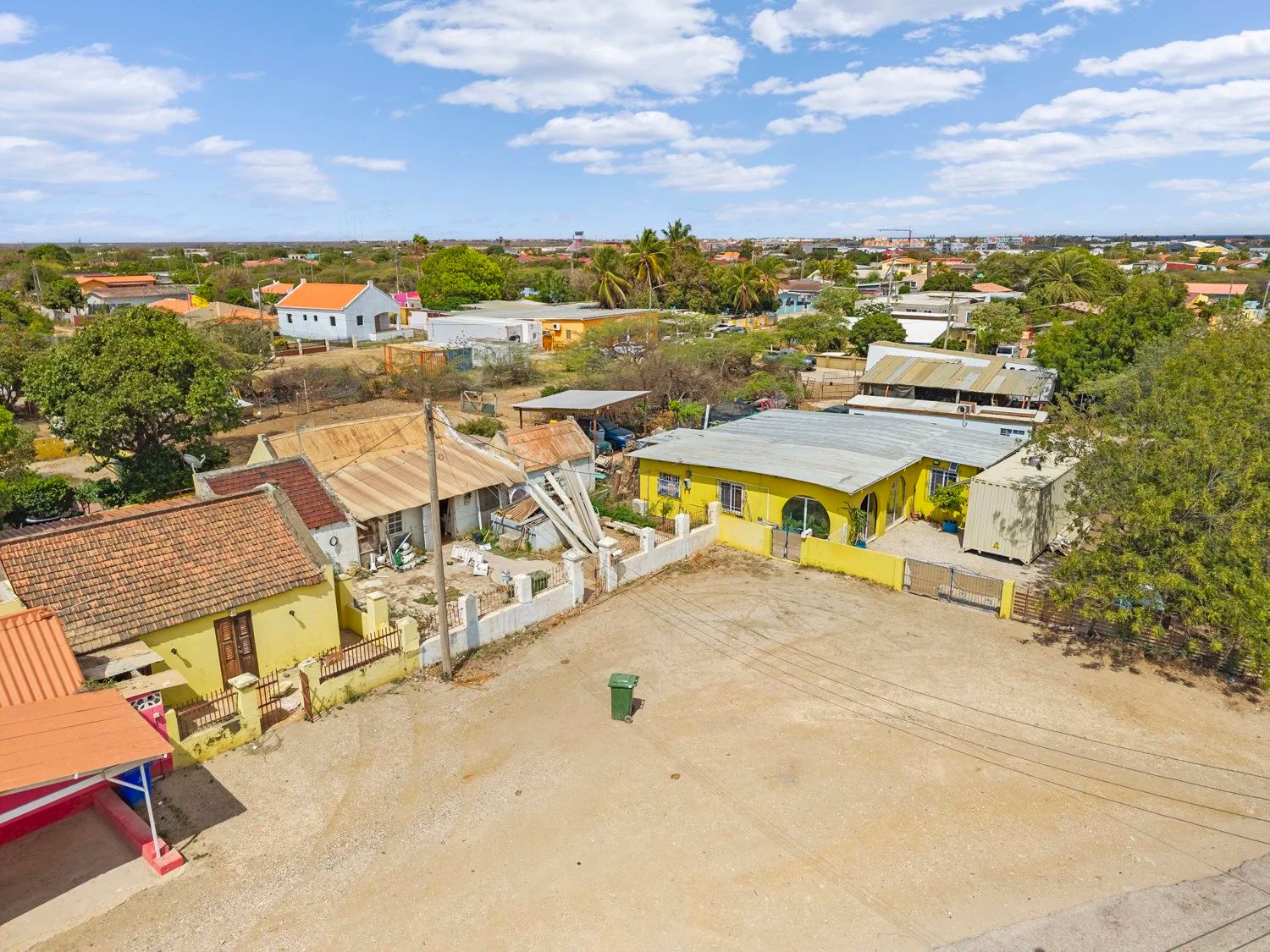 Commercial in Nikiboko — photo 2