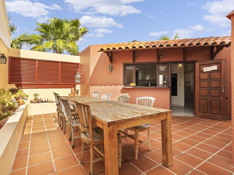 Kaya Safiro 11, Turn- Key Bed & Breakfast / Woonvilla – Villa in Republiek