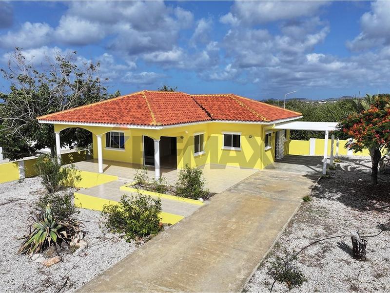 Famile Home in Sabadeco – Villa in Sabadeco Crowns