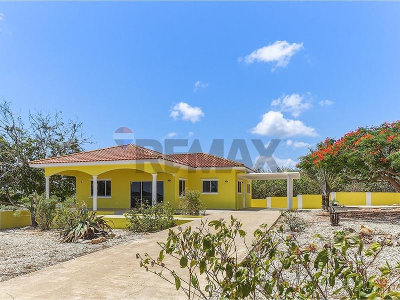 Famile Home in Sabadeco – Villa in Sabadeco Crowns