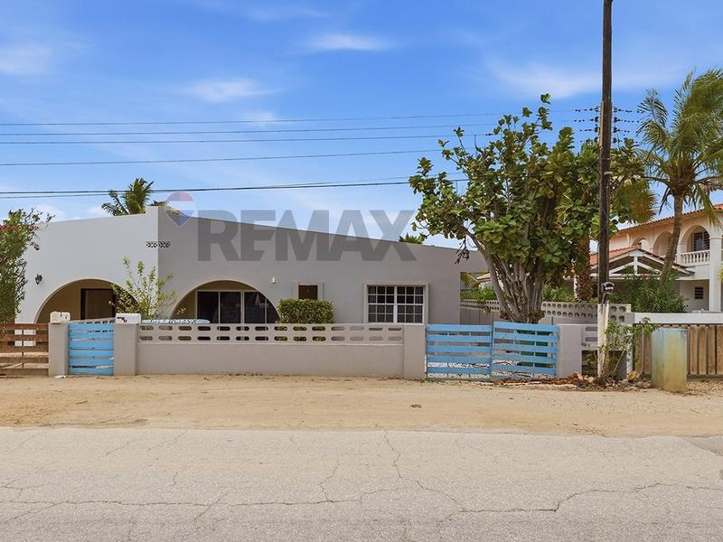Home within walking distance of Bachelor Beach – Villa in Belnem