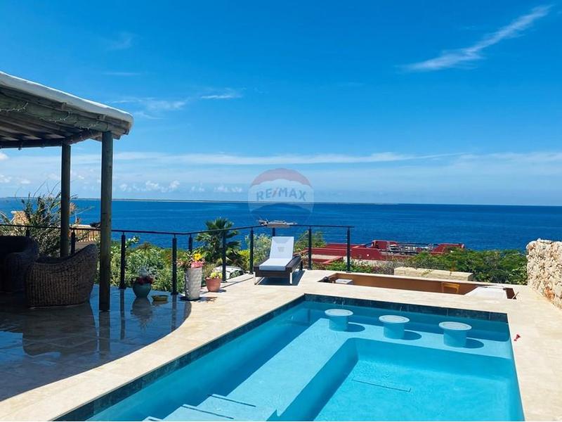 Newly Built Villa with Unobstructed Ocean Views – Villa in Sabadeco