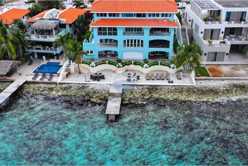 Oceanfront Condo with Unobstructed Views!