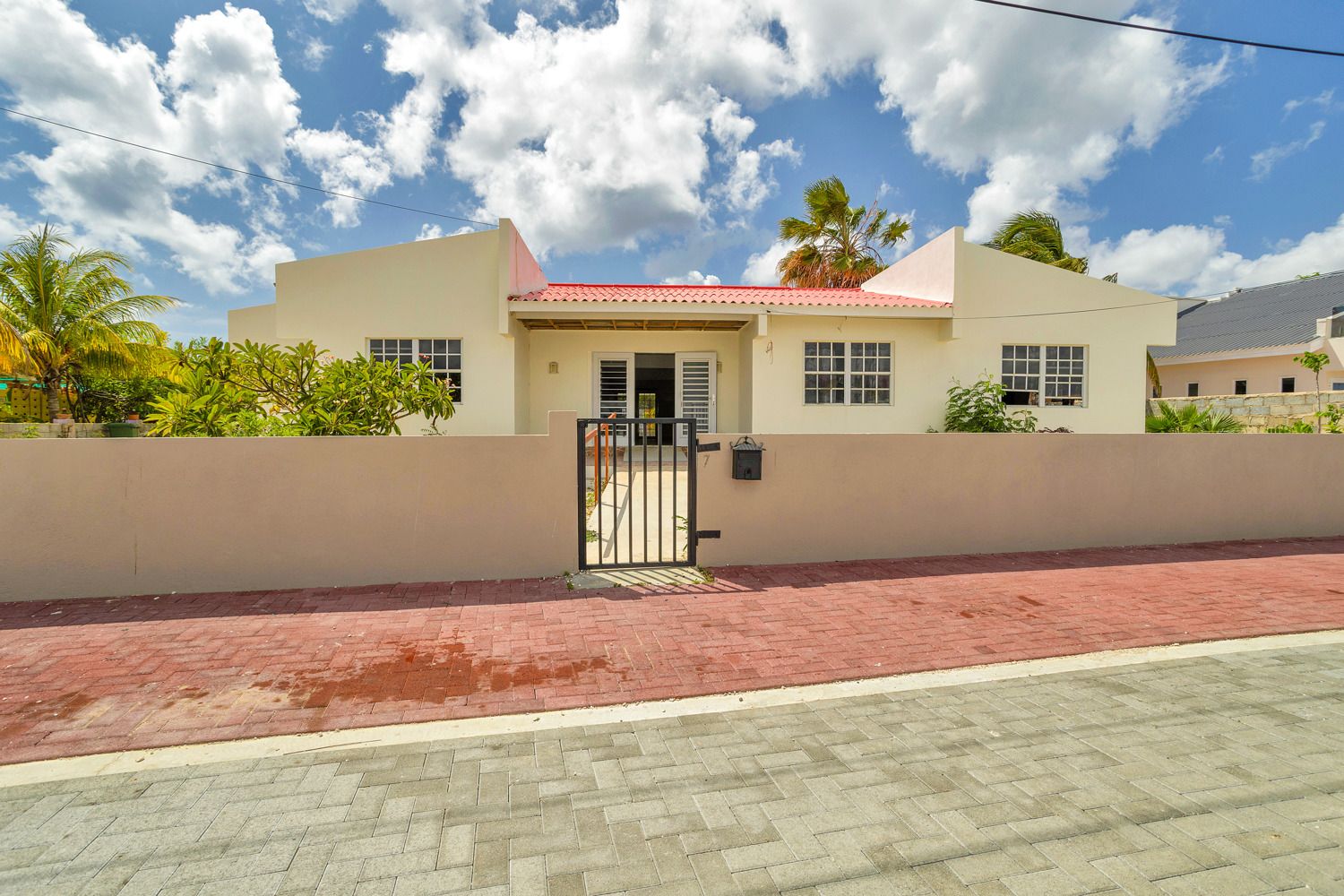 6-bedroom apartment for sale in Belnem, Bonaire